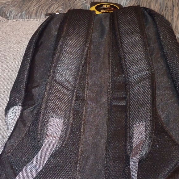 New Dog Carrier - Picture 4 of 4